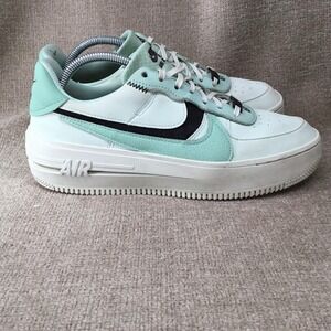 Nike Air Force 1 Shoes Mens Size 10 Green Black White Low DX3730-300 Sneakers